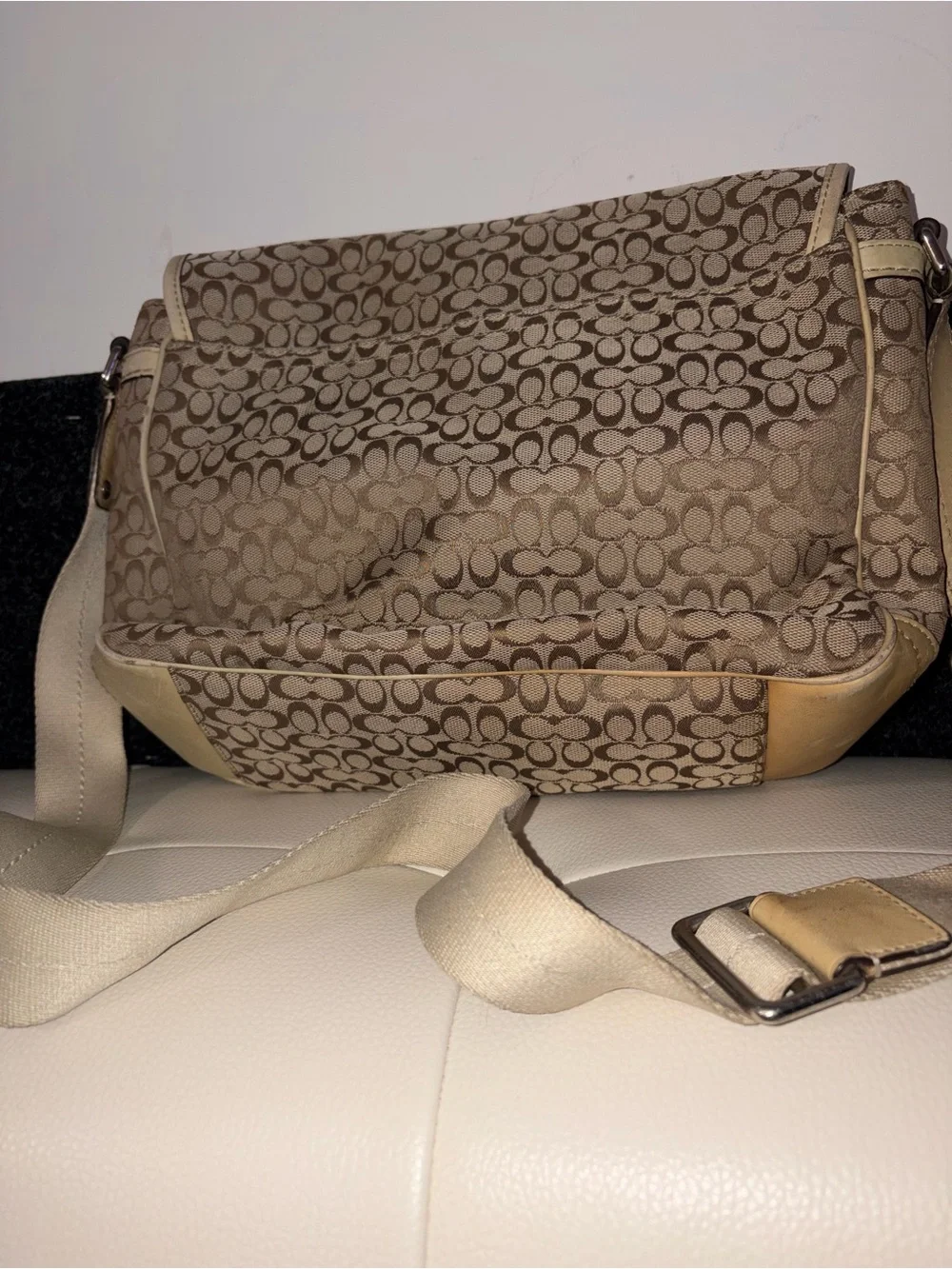 Coach pre loved